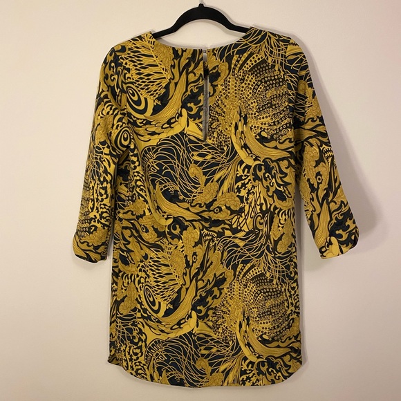 Chic H&M Dress - Picture 3 of 4